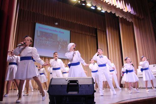Теләче Балалар сәнгать мәктәбенең отчет концерты узды