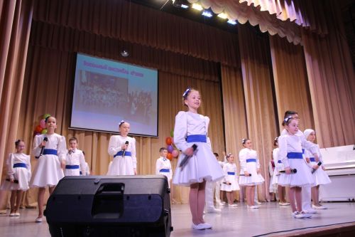 Теләче Балалар сәнгать мәктәбенең отчет концерты узды