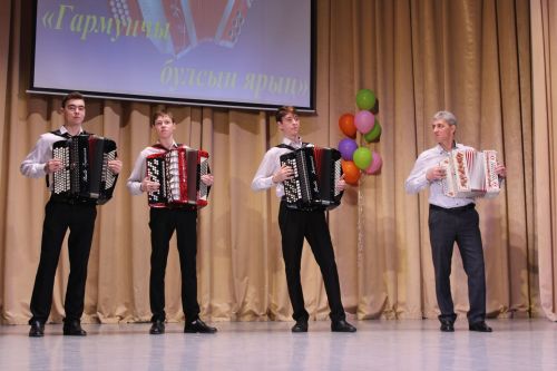 «Гармунчы булсын ярың!» проекты - Теләче сәхнәсендә!