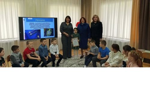 “Фронт открыткасы “район иҗат бәйгесендә катнашучыларны бүләкләделәр