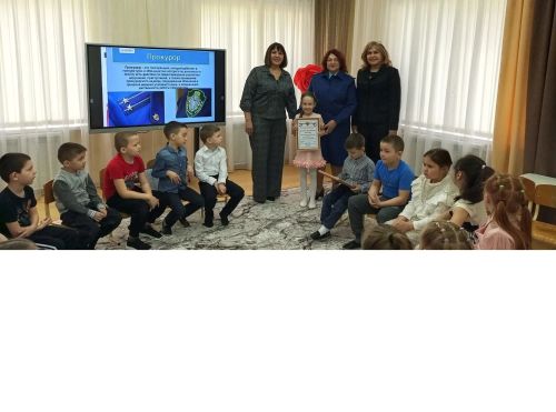 “Фронт открыткасы “район иҗат бәйгесендә катнашучыларны бүләкләделәр