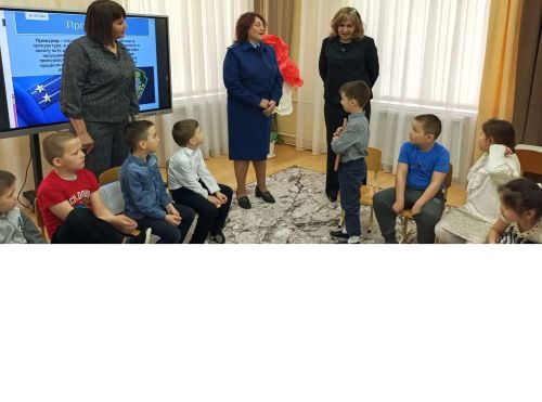 “Фронт открыткасы “район иҗат бәйгесендә катнашучыларны бүләкләделәр