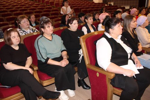 Укыдылар да, киңәштеләр дә