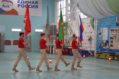 Хәрби - патриотик уеннар узды