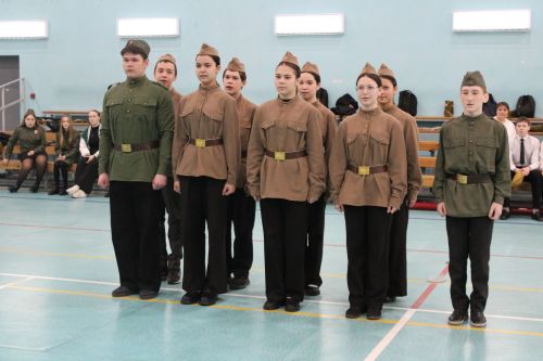 Хәрби - патриотик уеннар узды