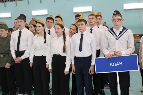 Хәрби - патриотик уеннар узды