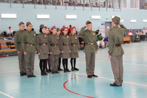 Хәрби - патриотик уеннар узды