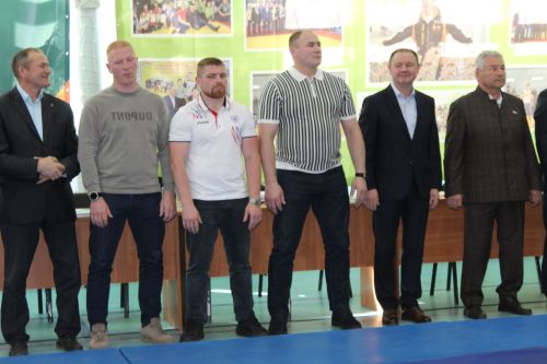 Теләчедә җырчы Салават Фәтхетдинов  призына республика турниры узды