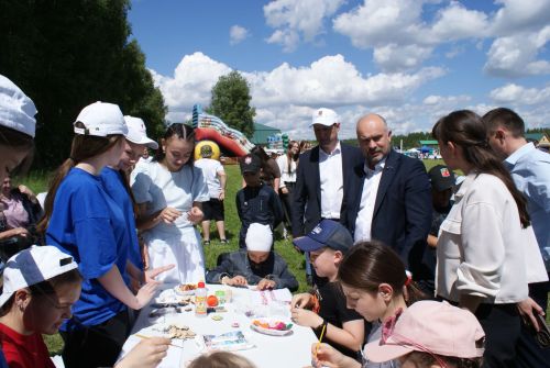 Халыкара балаларны яклау көне уңаеннан чара узды
