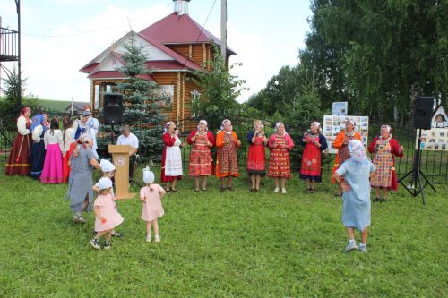 Карабаян авылында бәйрәм келәве узды