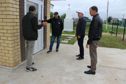 Объектлардагы эш барышы белән танышты
