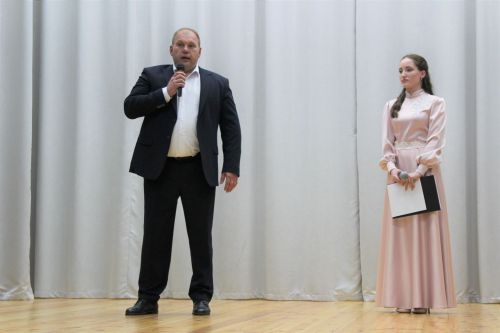 Халыкчан җитәкче иде