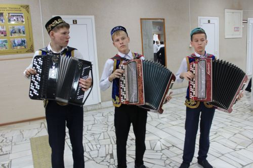 Эшлекле чара  - Теләчедә форум  булып үтте