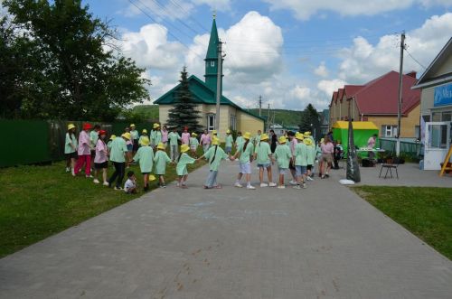 «Ура, авылга!» проекты сменасы башланып китте