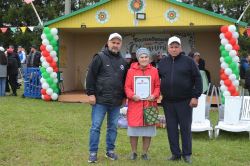 Теләчедә бишенче тапкыр   «Түгәрәк уен + Блогерлар Сабан туе» узды