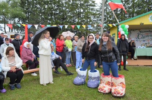 Теләчедә бишенче тапкыр   «Түгәрәк уен + Блогерлар Сабан туе» узды