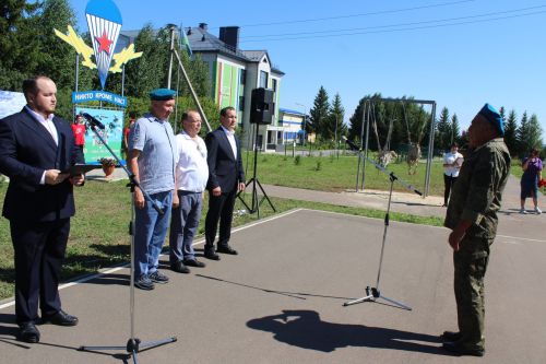 «Десантчы дисәң, барысы да аңлашыла»