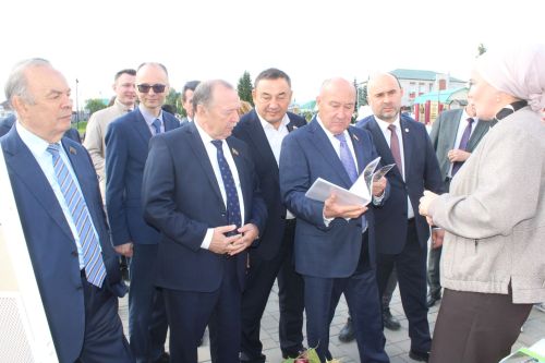 Бүген Теләчедә танылган шәхесләребез хөрмәтенә бюстлар ачылды