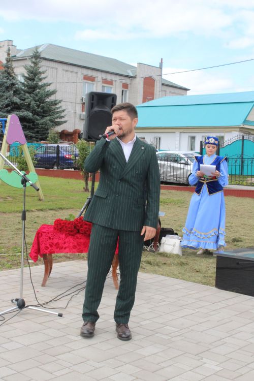 Бүген Теләчедә танылган шәхесләребез хөрмәтенә бюстлар ачылды