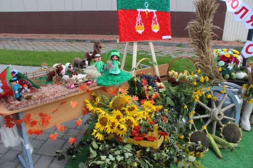 Бүген Теләчедә танылган шәхесләребез хөрмәтенә бюстлар ачылды