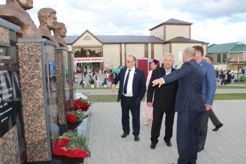 Балкы, яшә, чәчәк ат, республикам минем!