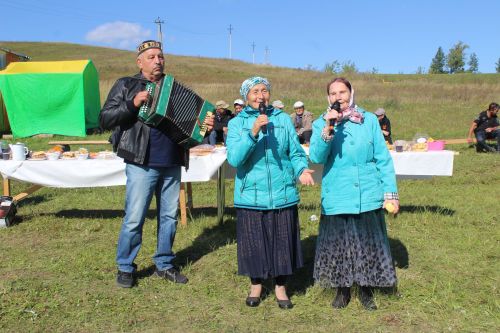 Баянчы Айратны искә алдылар