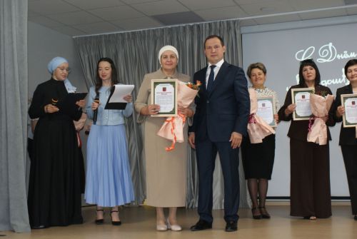 Тәрбиячеләр көне уңаеннан  чара узды