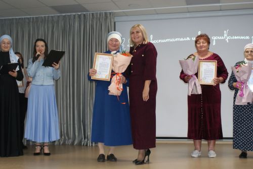 Тәрбиячеләр көне уңаеннан  чара узды