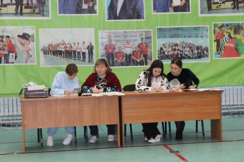Физик мөмкинлекләре чиклеләр арасында   кул көрәше