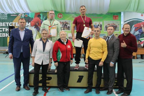 Физик мөмкинлекләре чиклеләр арасында   кул көрәше