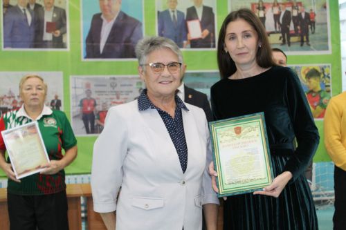 Физик мөмкинлекләре чиклеләр арасында   кул көрәше