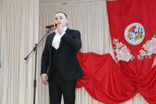 Яшьләребез сәхнәдә ут уйната