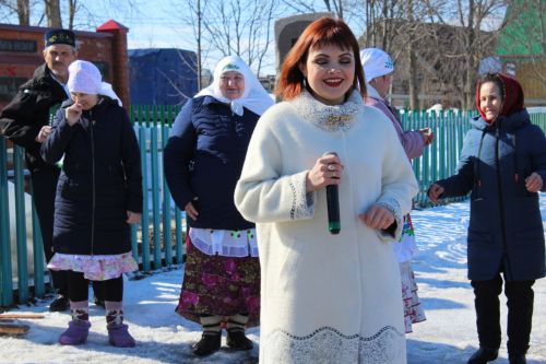 Район буйлап Нәүрүз атлый