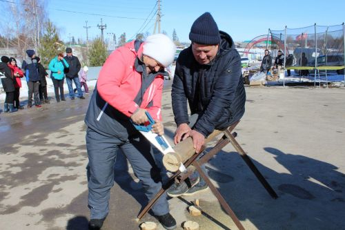 Район буйлап Нәүрүз атлый