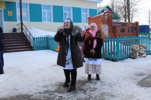Район буйлап Нәүрүз атлый