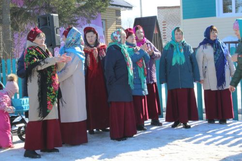 Район буйлап Нәүрүз атлый