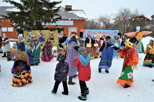 Ачыда Май чабу бәйрәме узды