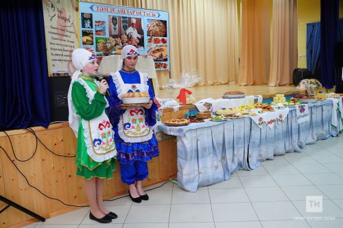 Теләче районы Олы  Кибәхуҗа авылында узган Юныс Әхмәтҗанов исемендәге фестивальдән  фоторепортаж