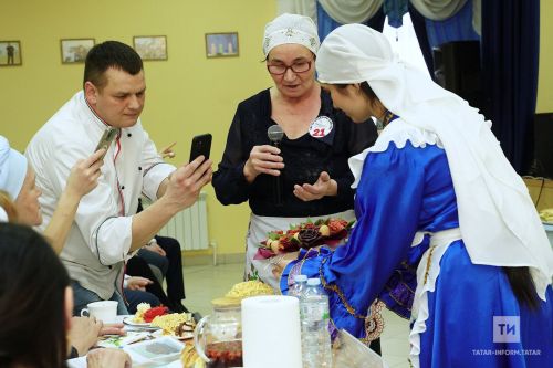 Теләче районы Олы  Кибәхуҗа авылында узган Юныс Әхмәтҗанов исемендәге фестивальдән  фоторепортаж
