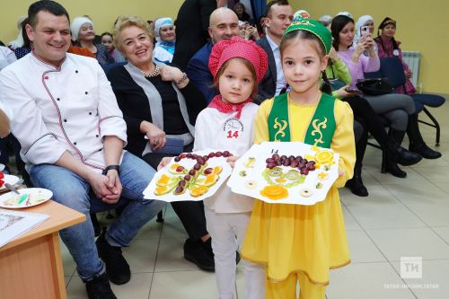 Теләче районы Олы  Кибәхуҗа авылында узган Юныс Әхмәтҗанов исемендәге фестивальдән  фоторепортаж