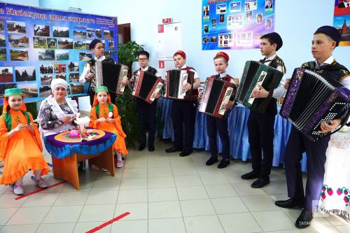 Теләче районы Олы  Кибәхуҗа авылында узган Юныс Әхмәтҗанов исемендәге фестивальдән  фоторепортаж