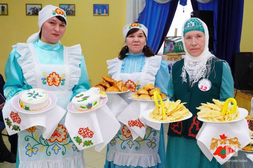 Теләче районы Олы  Кибәхуҗа авылында узган Юныс Әхмәтҗанов исемендәге фестивальдән  фоторепортаж