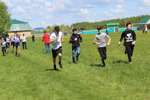Батыр якташыбызны искә алдык