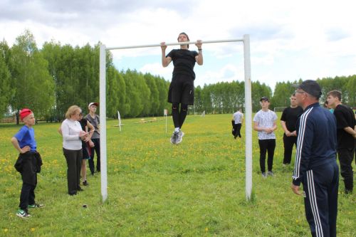 Батыр якташыбызны искә алдык