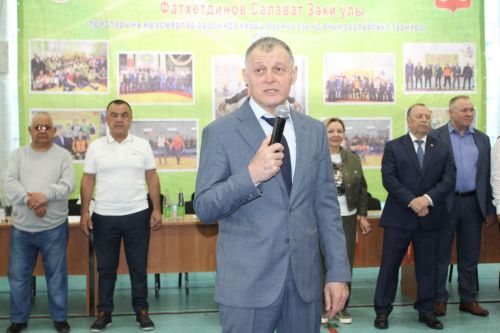 Салават тагын яшь көрәшчеләрне сөендерде