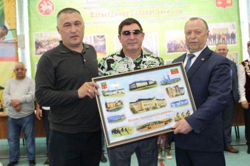 Салават тагын яшь көрәшчеләрне сөендерде