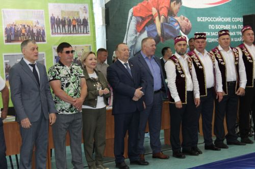 Салават тагын яшь көрәшчеләрне сөендерде