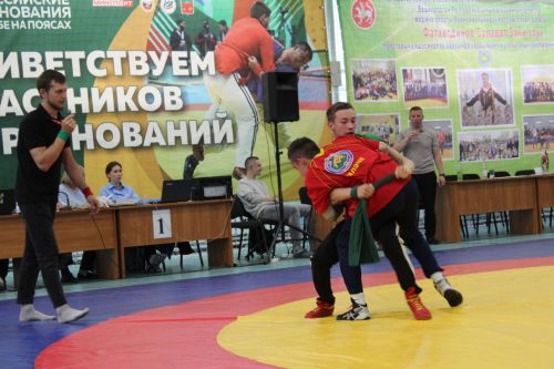 Салават тагын яшь көрәшчеләрне сөендерде