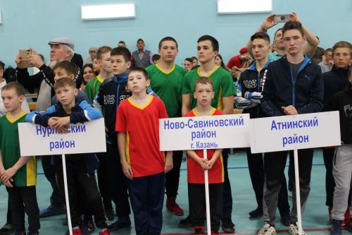 Салават тагын яшь көрәшчеләрне сөендерде