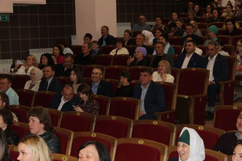 Теләчедә көрәшчеләр концерт куйды